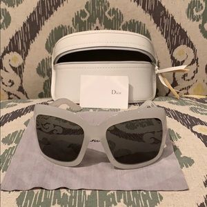 Dior Extralite 2 Sunglasses